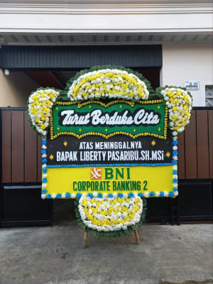 Papan Bunga Duka di Utan Panjang